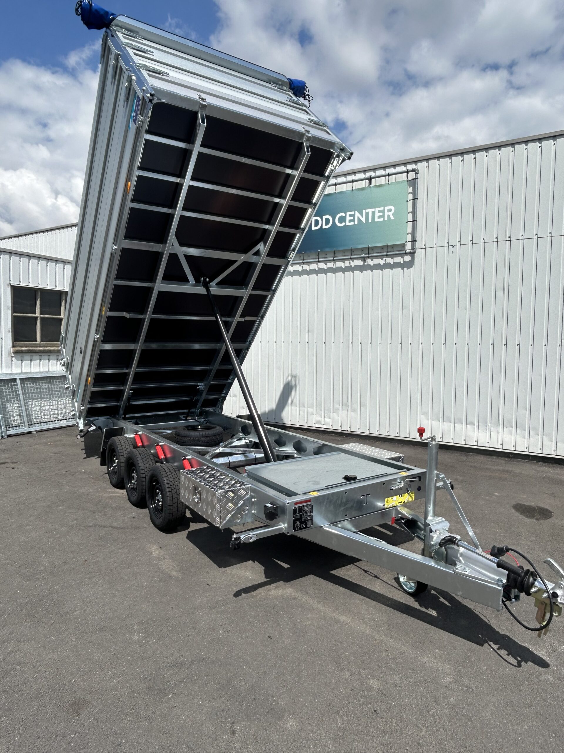 twintrailer tridax 5