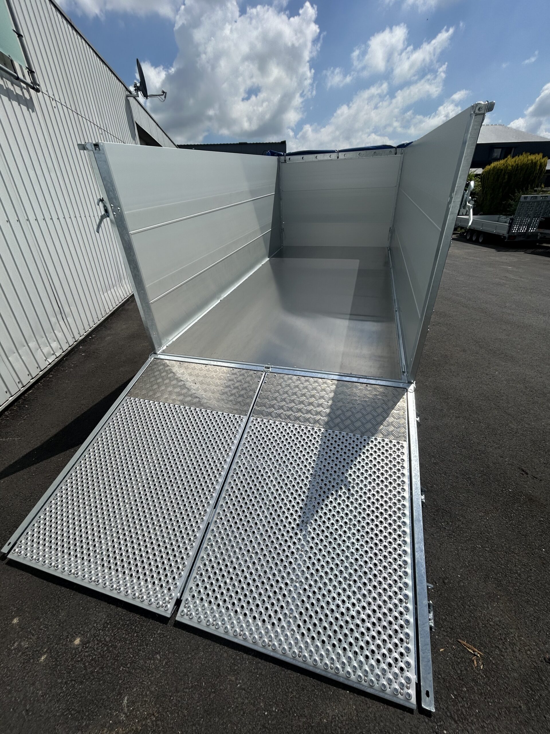 twintrailer tridax 7