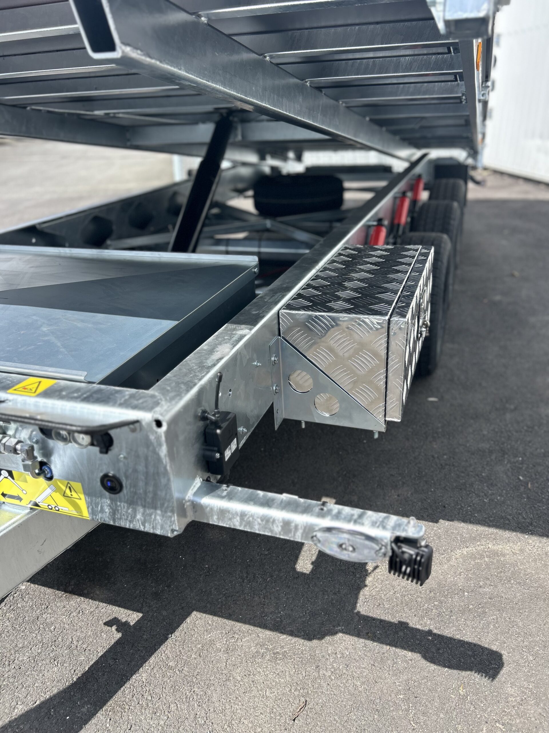 twintrailer tridax 8